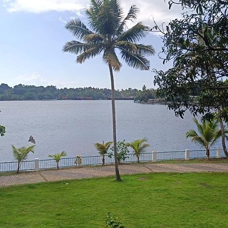 Ripples Backwater Resort, Kollam Exteriér fotografie